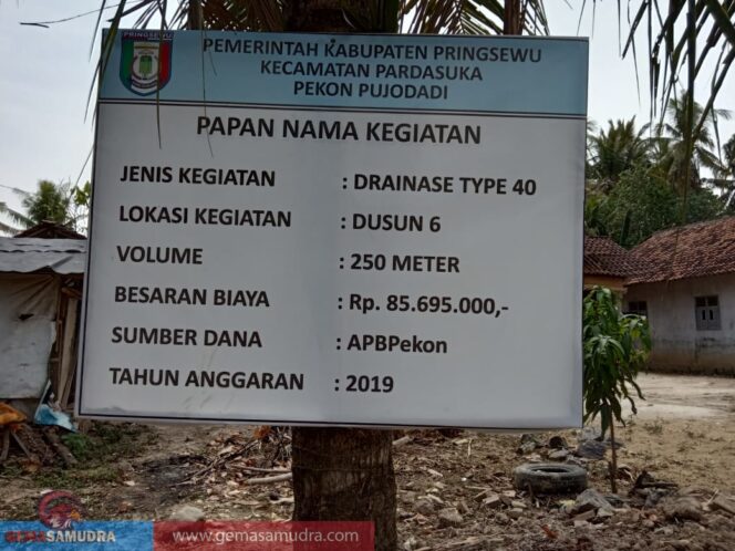 
					Keterangan Foto : Kegiatan Pembangunan Darinase Pekon Pujodadi, Kecamatan Pardasuka, Kabupaten Pringsewu.