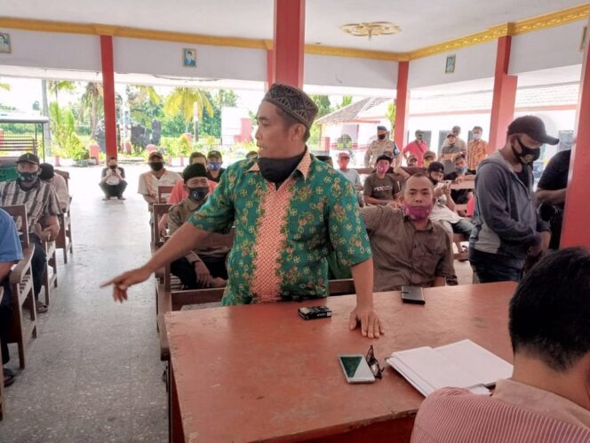 
					Puluhan Warga Datangi Kantor Desa Wringin Agung, Perihal Pemberhentian Sepihak Ulah Oknum Kasun