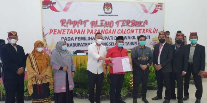 
					KPU Lamsel Tetapkan Pasangan Nanang – Pandu Sebagai Bupati dan Wakil Bupati Terpilih