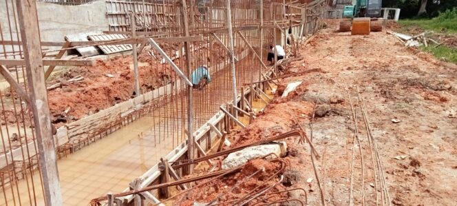 
Proyek Jembatan Penghubung Dua Desa Tak Bertuan