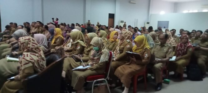 
PJ Bupati Tubaba Beri Pengarahan Pejabat Eselon lll