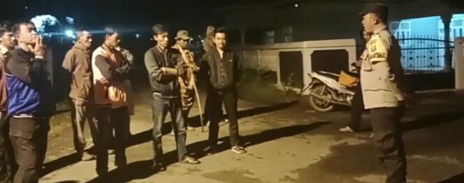 
Bhabinkamtibmas Polsek Talang Padang Monitoring Siskamling Warga..!!