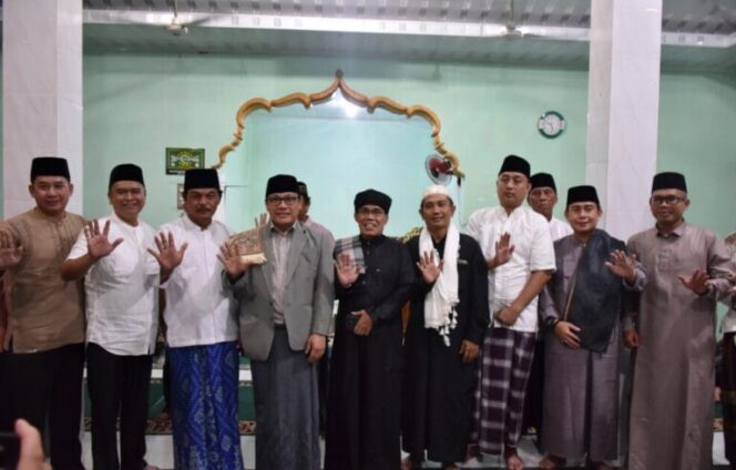 
Safari Ramadhan Di Masjid Roidhatul Qur’an Margodadi Metro Selatan Di Hadiri Oleh Walikota Metro Wahdi