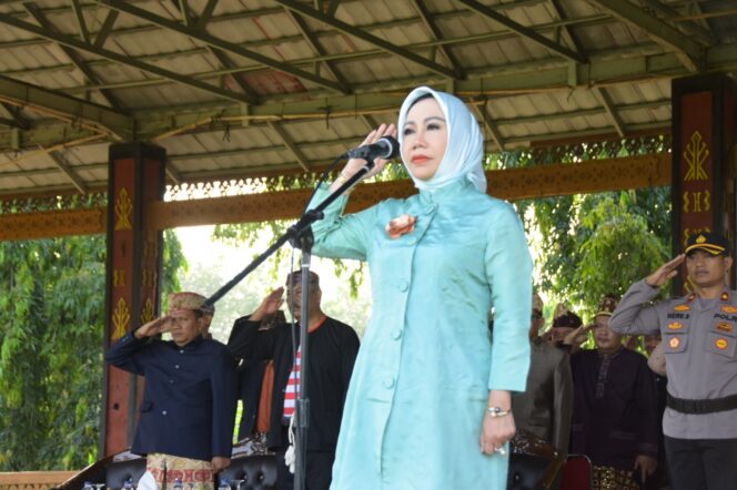 
Pj Bupati Tubaba Pimpin Upacara Peringatan Hardiknas dan Hari Otda ke-27