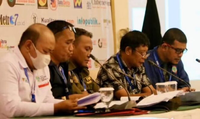 
Terus Bertindak Mengatasnamakan IWO, Jodhi Yudono Cs Segera Dipidanakan