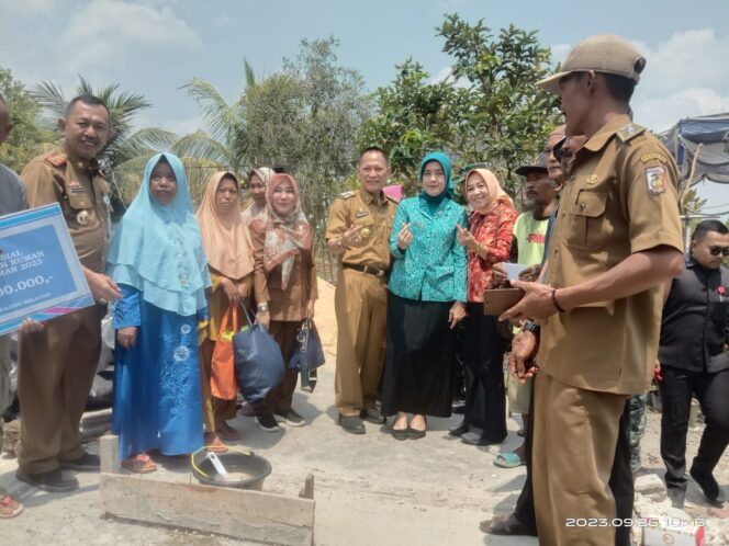 Keren ! Bupati Tulang Bawang , Resmikan Program Bedah Rumah dengan Semangat!