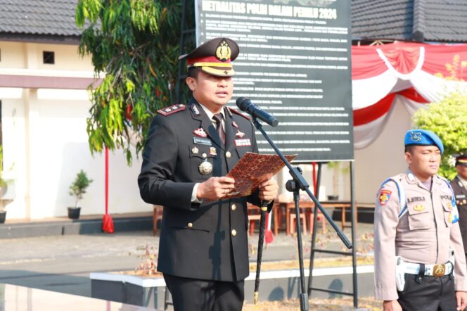 
Foto : Kapolres Lampung Timur, AKBP M. Rizal Muchtar