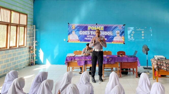 
Keselamatan Jadi Prioritas: Siswa SMA Antusias Ikuti “Police Goes to School” di Tulang Bawang