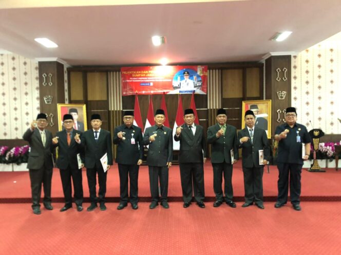 
Enam Pejabat Eselon II Dilantik, PJ Bupati Tulang Bawang: Tunjukkan Kinerja Terbaik