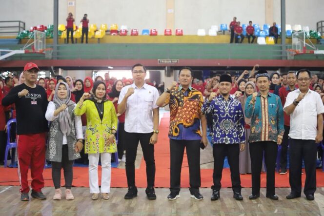 PJ Bupati Lambar Nukman Hadiri Pengukuhan LPAI dan Sosialisasi Pencegahan Perilaku Kekerasan Perundungan Terhadap Anak di GOR Aji Saka