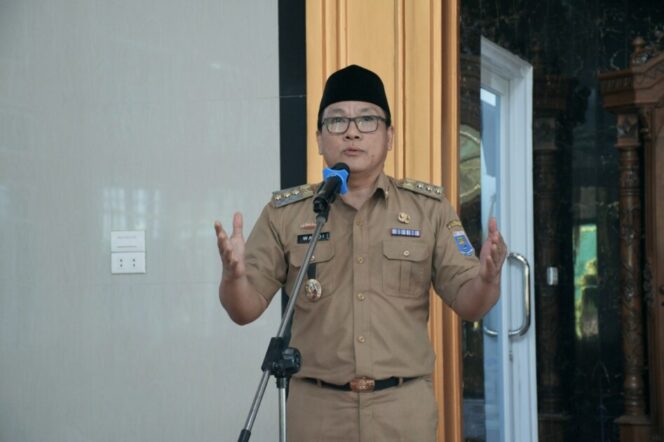 
PENGAJIAN PARENTING KELUARGA, WAHDI PESAN PERADABAN YANG SUKSES DIBANGUN DARI KELUARGA