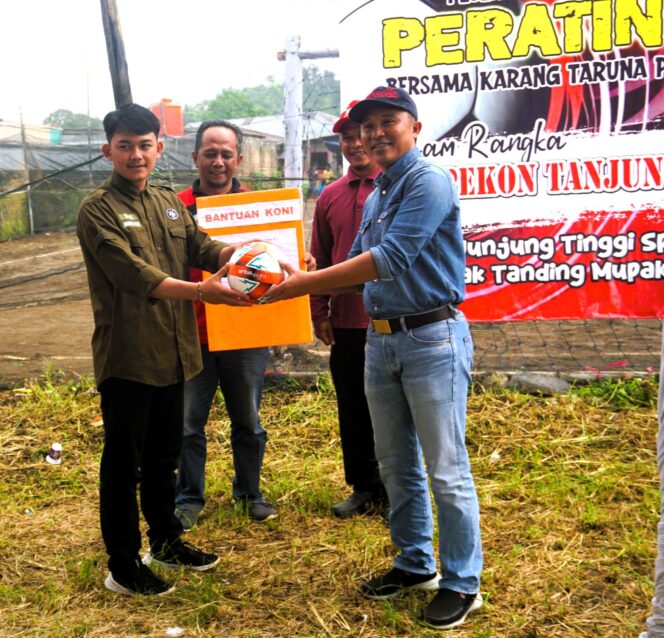 
					Ketum KONI Lampung Barat Parosil Mabsus Ingatkan Suasana Pemilu Jangan Merusak Sportivitas Olahraga.