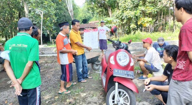 
Hadari Caleg No urut 7 dapil 1 dari PKS ikut dalam Kegiatan Kerja Bakti