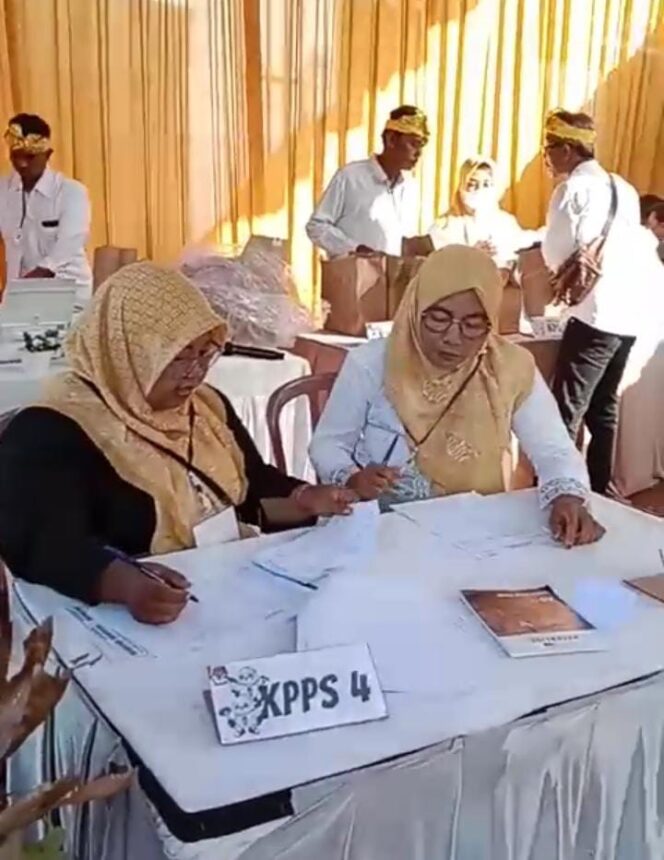 Antusias Warga Purwosari RT/RW 036/006 TPS 14 Dalam Memberikan Hak suara Nya