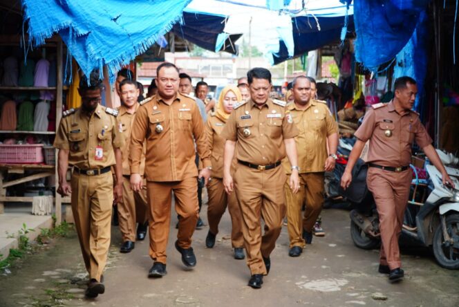 
Jelang Ramadhan, Pj. Bupati Monitoring Pasar Tradisional
