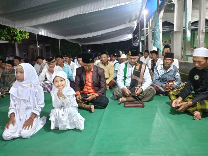 
Antusiasme Warga Talang Tembesu Meriahkan Malam Dzikro Nuzul Qur’an di Masjid Nurul Hidayah