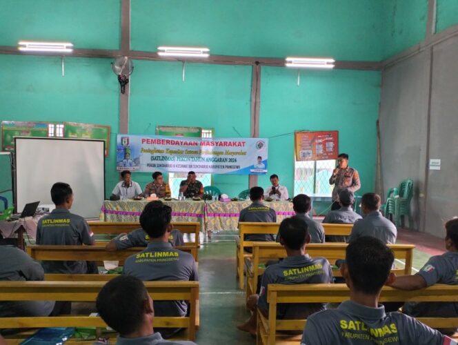 
Melalui Dana Desa, Pekon Sukoharjo 3 Gelar Kegiatan Pemberdayaan Satlinmas