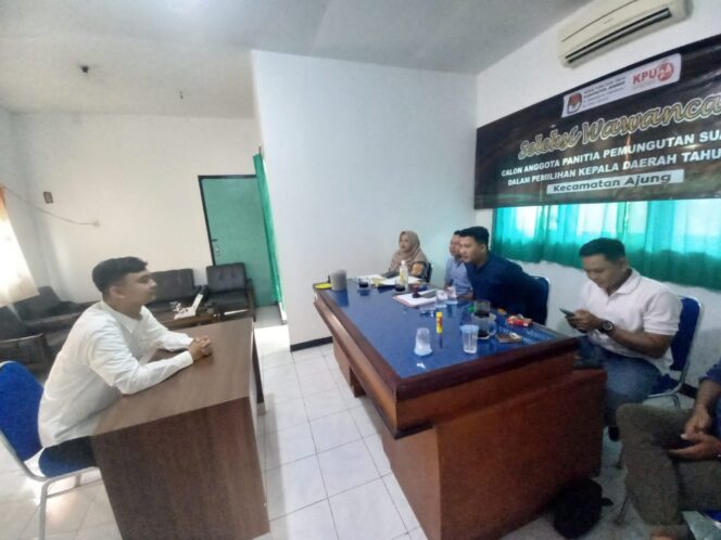 
Pelaksanaan Seleksi Wawancara Calon PPS Oleh PPK Ajung Berjalan dengan Lancar