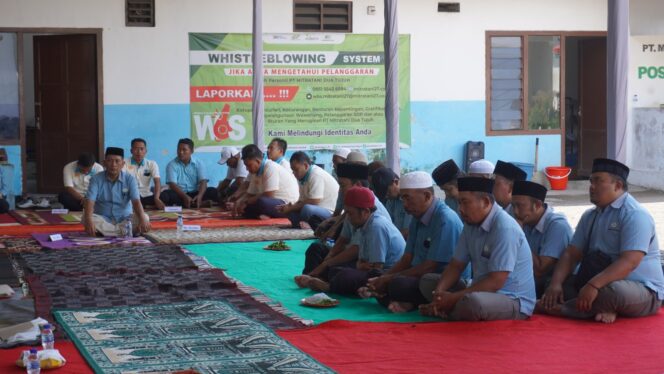 
Management PT Mitratani Dua Tujuh Mengadakan Do’a Bersama dan Ngopi bareng Untuk Jalin Kebersamaan