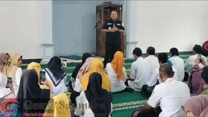 
Yayasan Ar Rahmah Desa Banjarsari Ketempatan Pembagian SK GTT/ PTT dan Nakes dari Bupati Jember
