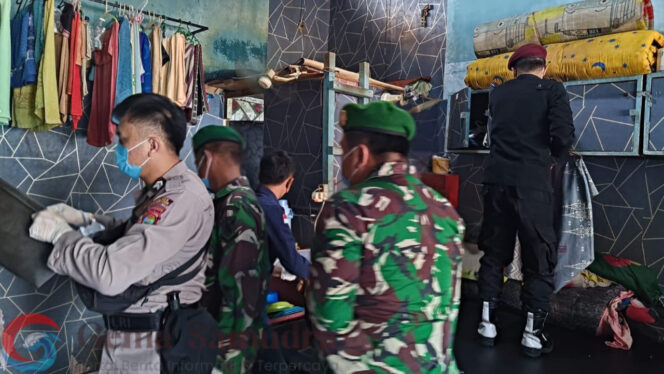 
Polres Tanggamus Gelar Razia Keamanan di Rutan Kelas.IIB  Kotaagung