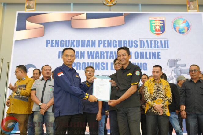 
Ahmad Fijayyuddin Dikukuhkan Nahkodai PD IWO Pringsewu Masa Bhakti 2024-2029