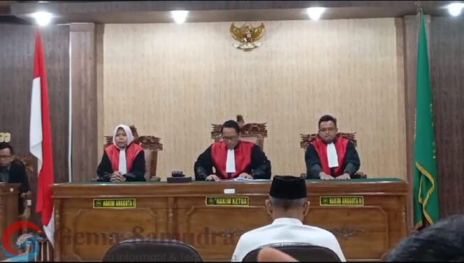 
Terbukti Bersalah, Qomaru Zaman Divonis Pengadilan Dengan Denda Subsider Penjara