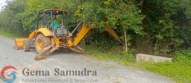 
PUPR Tubaba Gerak Cepat Turunkan Alat Berat Lakukan Normalisasi di Beberapa Lokasi Yang Terdampak Banjir