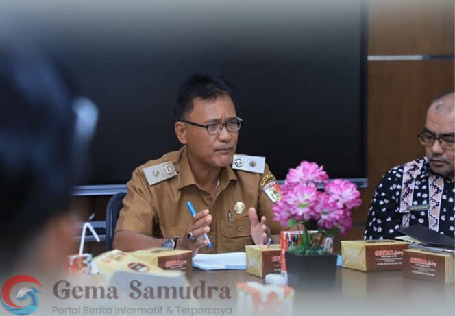 
Assisten Bidang Pemerintahan Dan Kesra Memimpin Rapat Pembahasan Penggunaan Dana Desa untuk Ketahanan Pangan