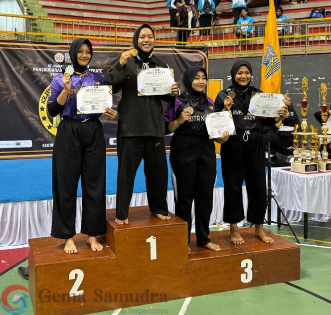 
Atlit PSHT Ranting Ajung Sdri Sausan Meraih Medali Emas di Kejurprov PSHT Se Jatim.