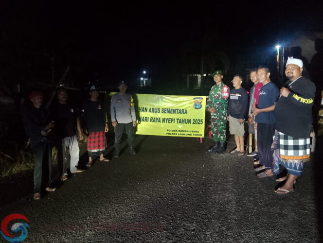 
Amankan Perayaan Hari Raya Nyepi, Babinsa Koramil 429-08/RU Laksanakan Penyekatan Dan Pengalihan Arus Lalu Lintas