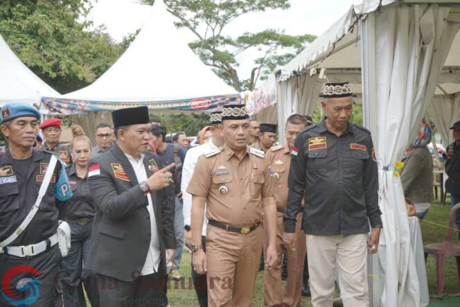 
Walikota dan Wakil Walikota apresiasi santunan dan bazar Ramadan GRIB Jaya Lampung