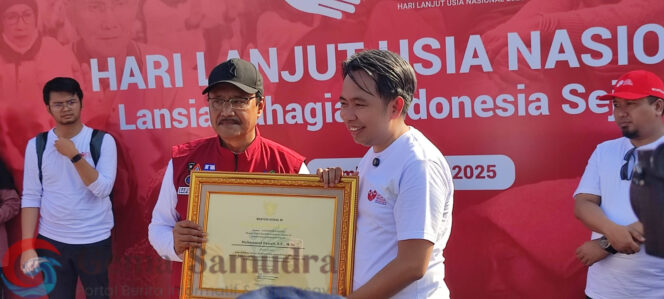 Kementerian Sosial Gus Ipul Hadiri Peringatan Hari Lansia di Kabupaten Jember