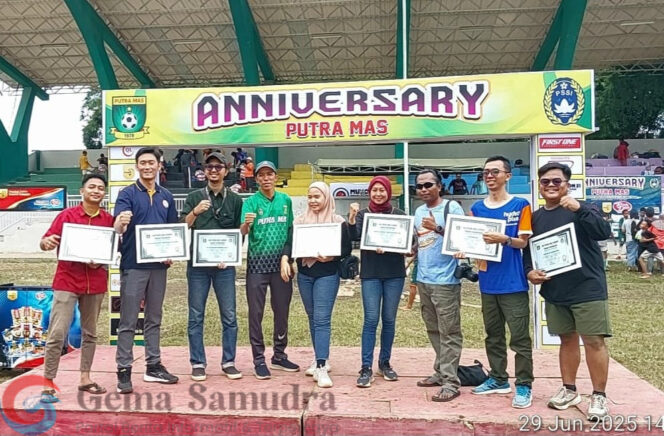 
SSB PORDES Kalisat Sukses Raih Gelar Juara 1 Kompetisi U12 Anniversary Ke 2 Putra Mas Di Stadion Imam Nahrowi UIN KHAS Jember