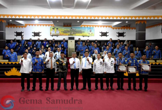 
Wali Kota Metro, Bambang minta aparatur terus evaluasi pelayanan publik agar lebih baik lagi