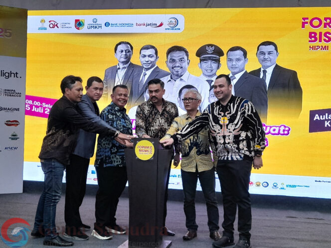 
Mensukseskan Program UMKM Bangkit Jember Kuat, OJK Gandeng HIPMI Gelar Forum Bisnis 2025