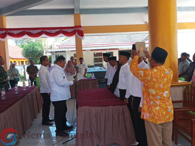 Kades M Ridwan Lantik Langsung 5 Perangkat Desa Petung