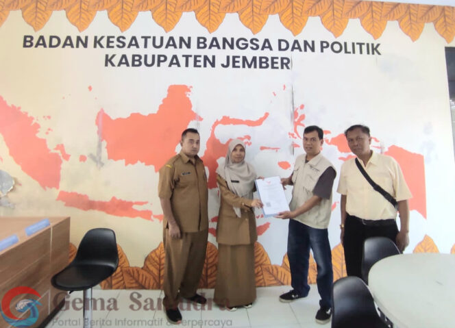 
Bakesbangpol Kabupaten Jember Menerima Pendaftaran Organisasi DPC GWI Jember.