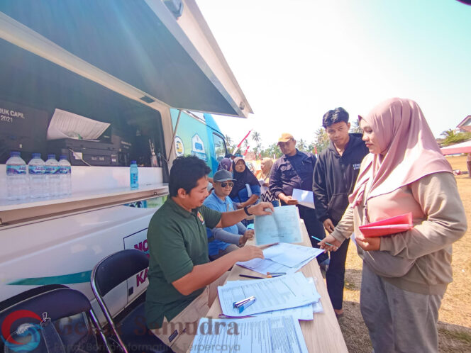 Disdukcapil Kabupaten Jember Terima 256 Berkas Pengajuan saat Program Bunga Desaku di Kecamatan Ambulu