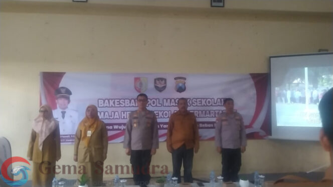 
Untuk Mewujudkan Sekolah Yang Ramah Tampa Narkoba,Songsong Indonesia Kesbangpol Jember Sosialisasi ke sekolah 