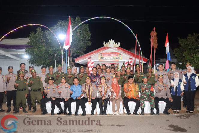 
Kapolres Lampung Timur Dampingi Tim Ditbinmas Polda Lampung Dalam Penilaian Lomba Satkamling di Desa Muara Jaya