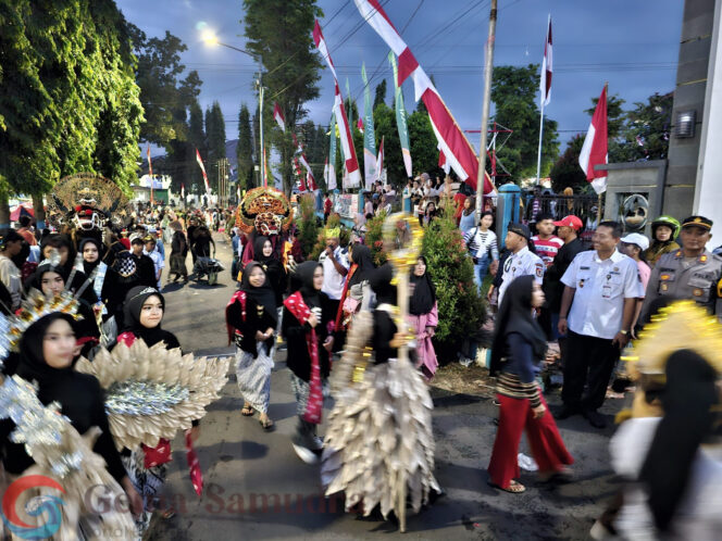 Gelaran  Carnaval Pelajar dan Pemberdayaan UMKM Berjalan Tertib dan Lancar di Wilayah Kecamatan Sukorambi