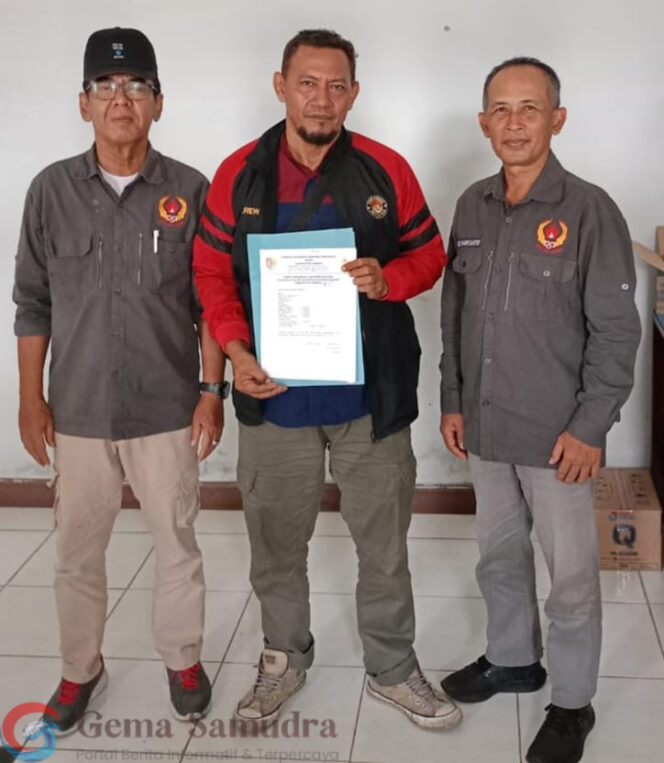 
Safa Ismail, SH. Kader Militan Partai Amanat Nasional Maju sebagai Kandidat Ketua Koni.