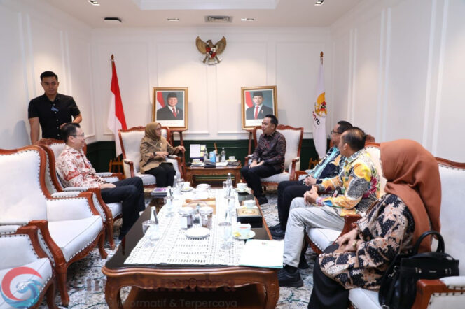 
Komitmen Tingkatkan IRB dan SAKIP di Jember Bupati Jember temui Menteri PAN-RB.