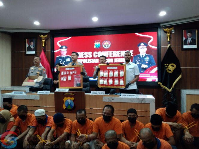 
12 Tersangka Diamankan Polres Jember Bongkar Jaringan Narkoba