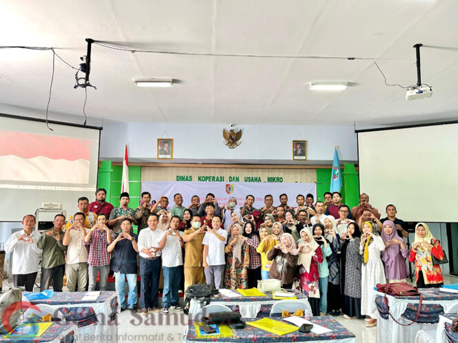 
Pengurus dan Pengawas Koperasi Merah Putih Jember Ikuti Bimtek Dasar Akuntansi di Diskopum