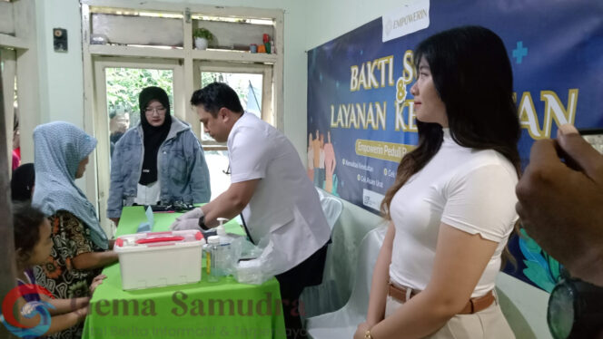 
kegiatan bakti sosial dan layanan kesehatan gratis bagi 60 lansia di Dusun Dukuhsia,Desa Rambigundam, kec Rambipuji