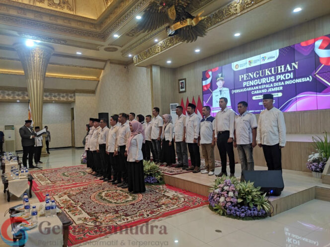 
PKDI Cabang Jember Resmi Dikukuhkan, Gus Fawait Tegaskan ADD Aman dan Sinergi Desa Jadi Prioritas