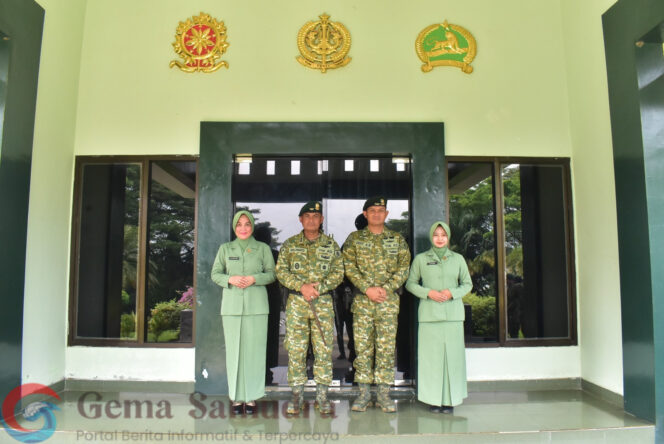 
Danbrigif 9/DY/2 Kostrad Pimpin Upacara Pelepasan Kasiter dan Penyerahan Tugas Jabatan