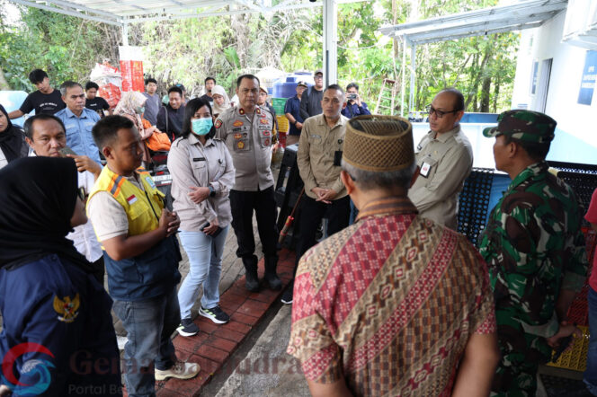 
Mendapatkan Pengaduan masyarakat Satgas MBG Jember Evaluasi SPPG Sumbersari Pasca Banjir.
